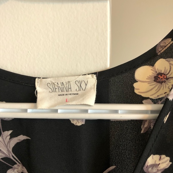 Floral Jumpsuit - Picture 4 of 6